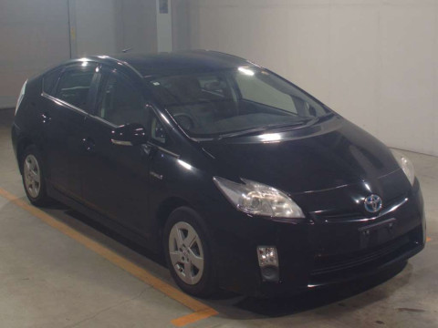 2010 Toyota Prius ZVW30[2]