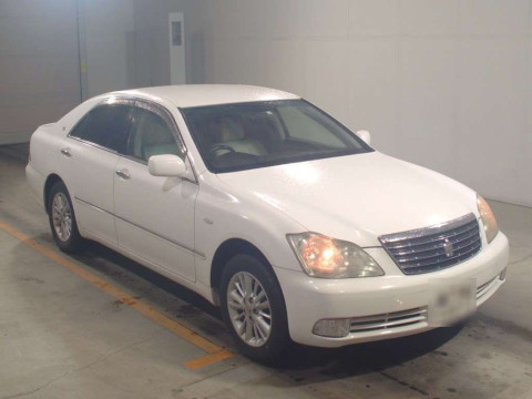 2004 Toyota Crown GRS180[2]