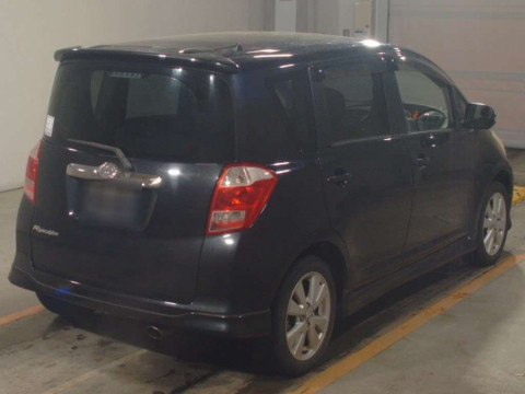 2006 Toyota Ractis NCP100[1]