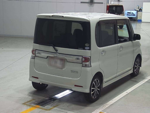 2009 Daihatsu Tanto L375S[1]