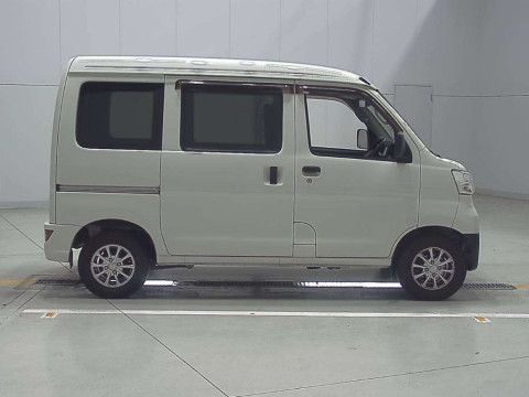 2019 Daihatsu Hijet Cargo S321V[2]