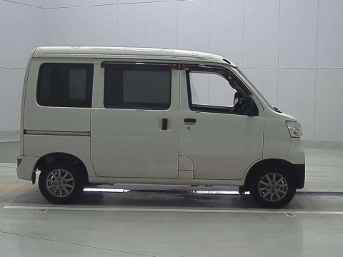 2019 Daihatsu Hijet Cargo S321V[2]