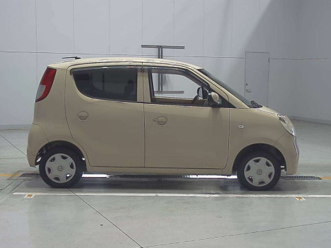 2010 Nissan Moco MG22S[2]