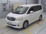 2012 Toyota Noah