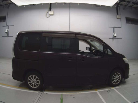 2010 Nissan Serena CNC25[1]