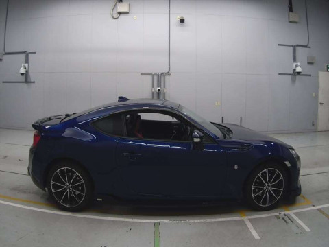 2018 Toyota 86 ZN6[2]