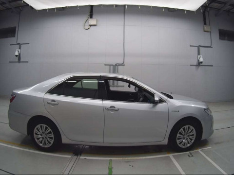 2015 Toyota Camry AVV50[2]