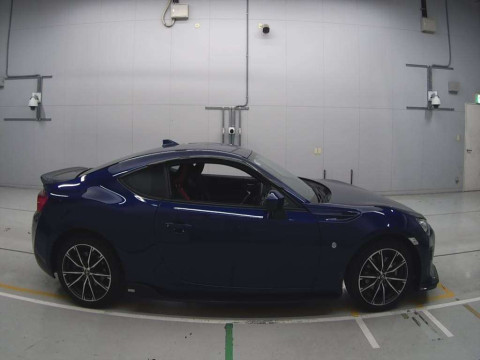 2019 Toyota 86 ZN6[2]