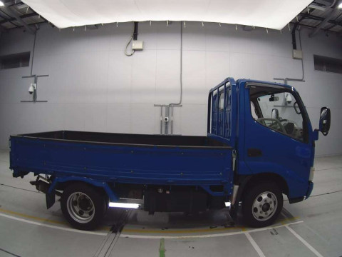 2009 Toyota Dyna Truck KDY231[2]