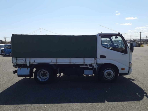 2012 Hino DUTRO XKU600M[1]