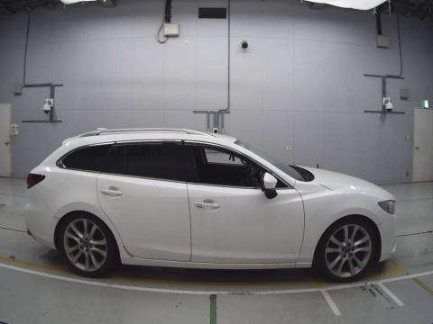 2013 Mazda Atenza Wagon GJ2FW[1]