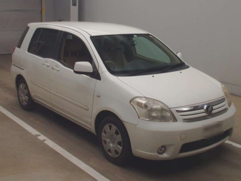 2010 Toyota Raum NCZ20[2]