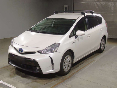 2017 Toyota Prius alpha ZVW41W[0]