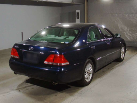 2004 Toyota Crown GRS180[1]