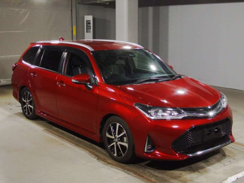 2018 Toyota Corolla Fielder NKE165G[1]