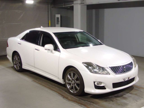 2008 Toyota Crown GRS204[1]