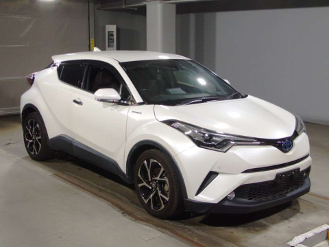 2018 Toyota C-HR ZYX10[1]