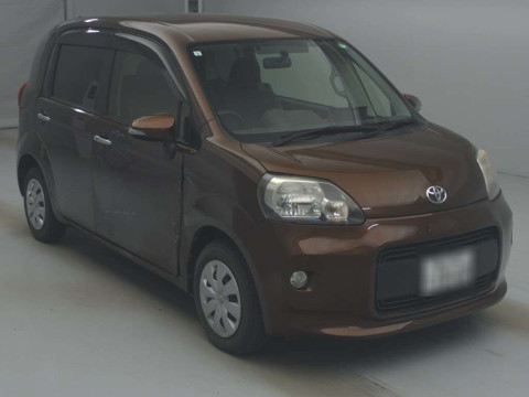 2013 Toyota Porte NSP140[2]