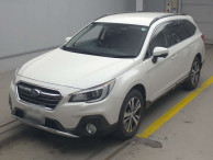 2018 Subaru Legacy Outback