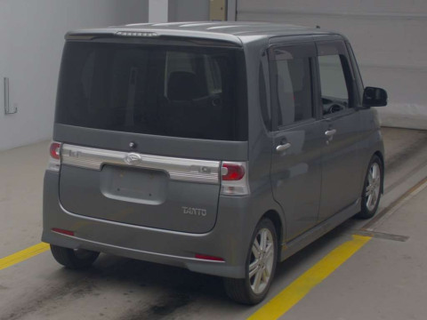 2010 Daihatsu Tanto L375S[1]