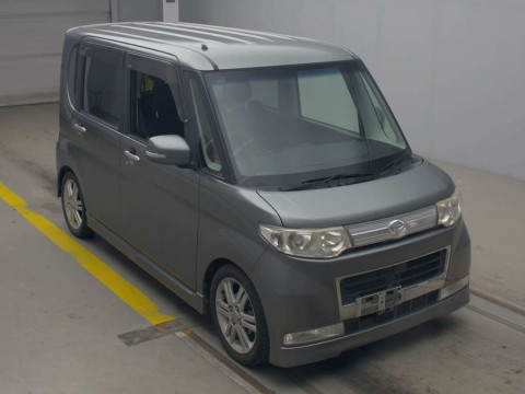 2010 Daihatsu Tanto L375S[2]