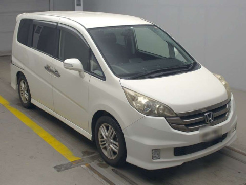 2008 Honda Step WGN RG1[2]