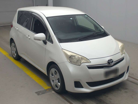 2012 Toyota Ractis NCP120[2]