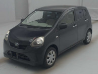 2013 Daihatsu Mira es