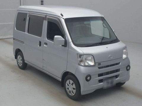 2016 Daihatsu Hijet Cargo S331V[2]