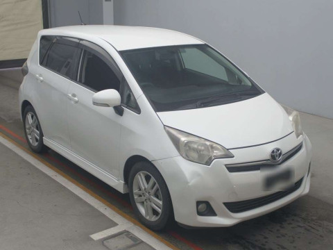 2010 Toyota Ractis NCP120[2]