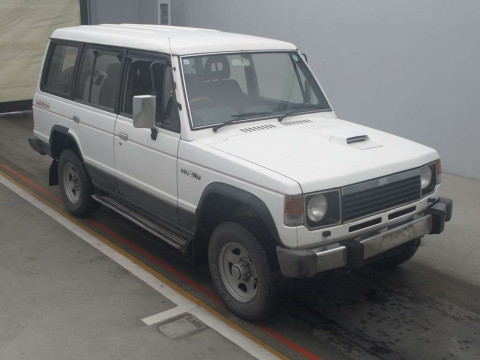 1988 Mitsubishi Pajero L149GW[2]