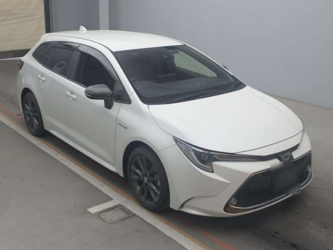 2019 Toyota Corolla Touring Wagon ZWE211W[2]