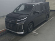 2022 Toyota Voxy