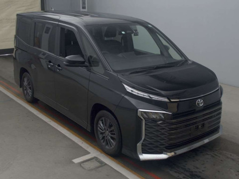 2022 Toyota Voxy MZRA90W[2]