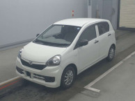 2016 Daihatsu Mira es