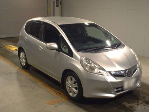 2011 Honda Fit Hybrid GP1[2]