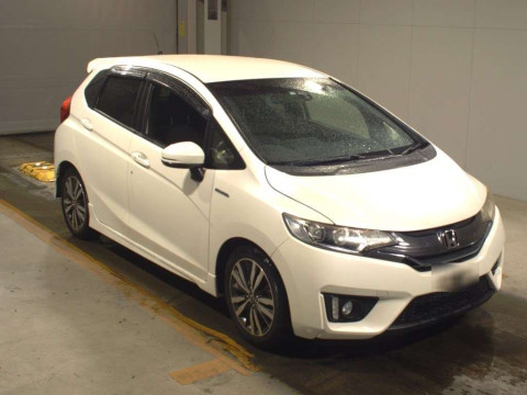 2014 Honda Fit Hybrid GP5[2]