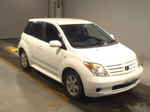 2006 Toyota IST NCP60[2]