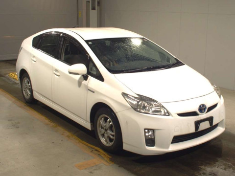 2010 Toyota Prius ZVW30[2]