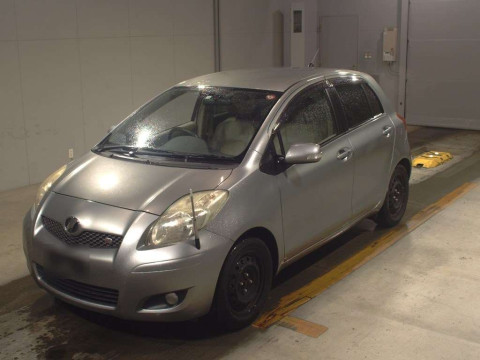 2008 Toyota Vitz SCP90[0]