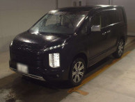 2023 Mitsubishi Delica D5