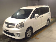 2011 Toyota Noah