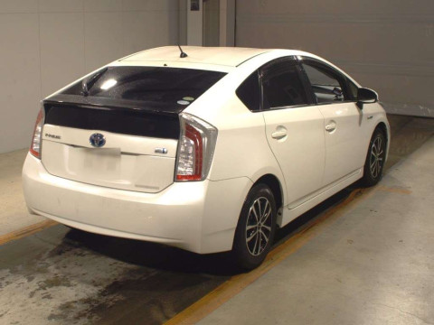 2013 Toyota Prius ZVW30[1]