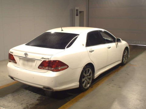 2008 Toyota Crown GRS204[1]