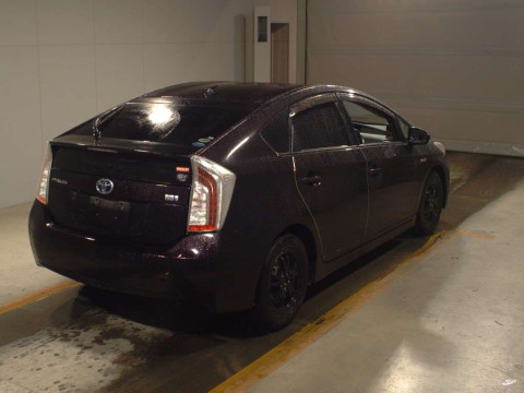 2013 Toyota Prius ZVW30[1]