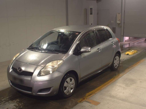 2008 Toyota Vitz SCP90[0]