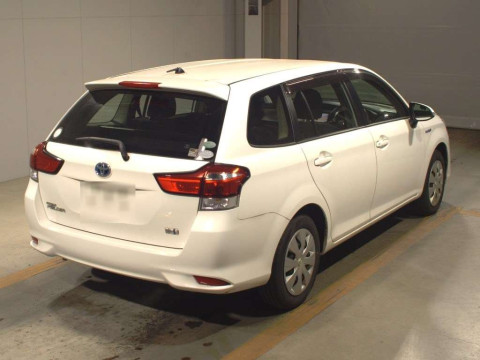 2015 Toyota Corolla Fielder NKE165G[1]