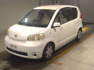 2005 Toyota Porte