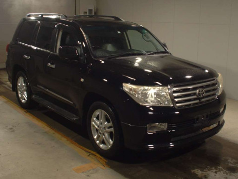 2010 Toyota Land Cruiser URJ202W[2]