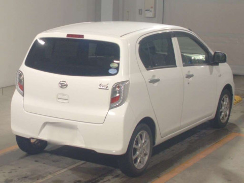 2016 Daihatsu Mira es LA300S[1]